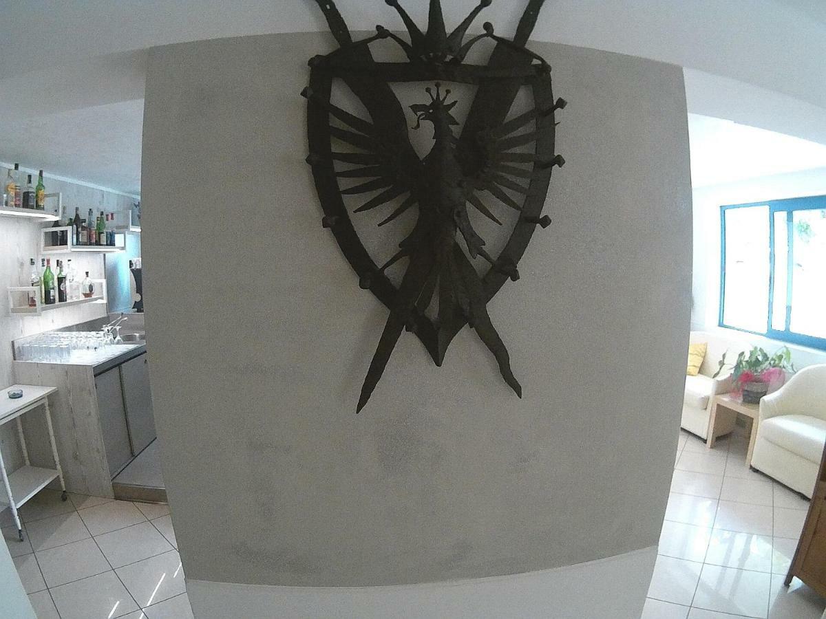 Hotel Azzurro Cattolica Buitenkant foto